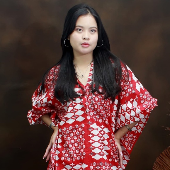 0127/ Red & White Batik Pattern Short Kaftan, Cotton Dress - Picture 6 of 14